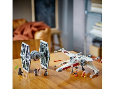 LEGO® Star Wars™ 75393 Stíhačka TIE a X-wing – kombinovaná stavebnica