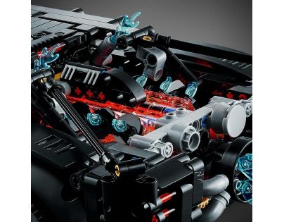 LEGO® Technic 42127 Batman Batmobil - Poškodený obal