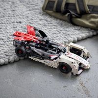 LEGO® Technic 42137 Formula E® Porsche 99X Electric 5