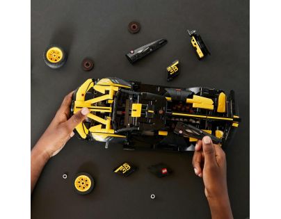 LEGO® Technic 42151 Bugatti Bolide