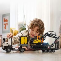 LEGO® Technic 42175 Nákladné auto Volvo FMX a elektrický bager EC230 3