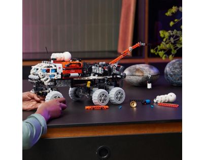 LEGO® Technic 42180 Prieskumné vozítko s posádkou na Marse