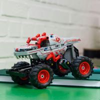 LEGO® Technic 42200 Monster Jam™ ThunderROARus™ s naťahovacím motorom 5