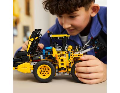 LEGO® Technic 42209 Kolesový nakladač Volvo L120 Electric - Poškodený obal