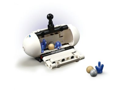 LEGO® Technic 42211 Lunárny rover Lunar Outpost™