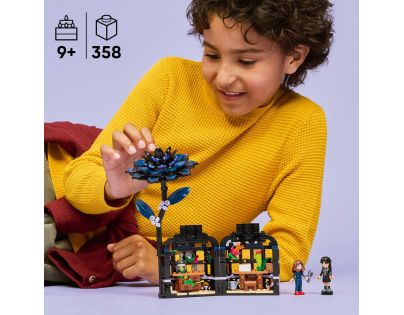 LEGO® Wednesday 76784 Čierna georgína