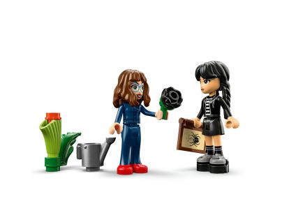 LEGO® Wednesday 76784 Čierna georgína