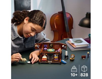 LEGO® Wednesday 76785 Vec a jeho byt