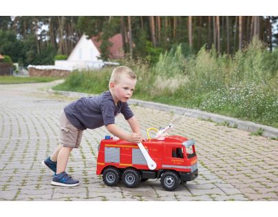Lena Mercedes hasičské auto s nálepkami
