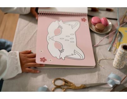 Little Dutch Kniha s vystrihovacími maskami Rosa