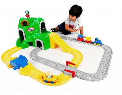 Little tikes autodráha s železnicou