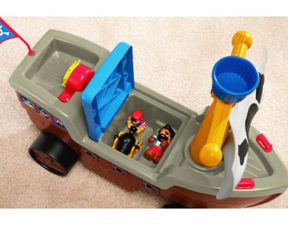 Little Tikes Odrážadlo pirátska loď 2v1