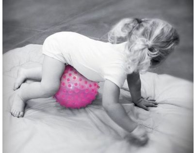 Ludi Senzorická loptička 20 cm ružová