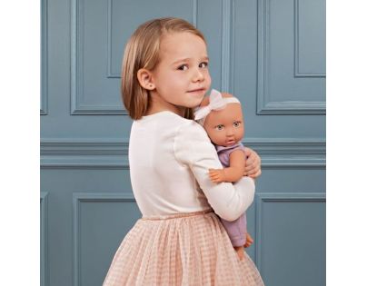 LullaBaby Bábika 35 cm v overale s čelenkou Lila