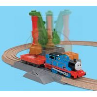 FISHER PRICE R9489 Mašinka Tomáš TrackMaster Sada - Colin in the party surprice 2