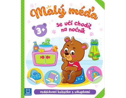 Malý medvedík sa učí chodiť na nočník