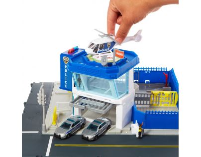 Matchbox Action Drivers Dobrodružný herný set policajnej stanice so svetlami a zvukmi