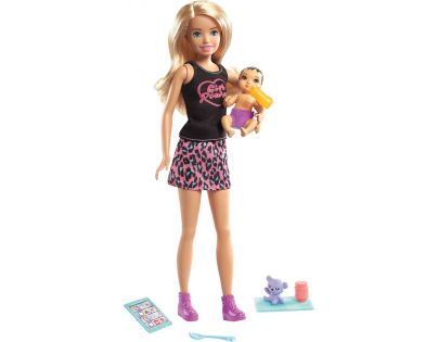 Mattel Barbie opatrovateľka blondínka a bábätko doplnky