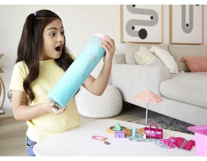 Mattel Barbie Color Reveal Bábika Pena plná zábavy Jahoda