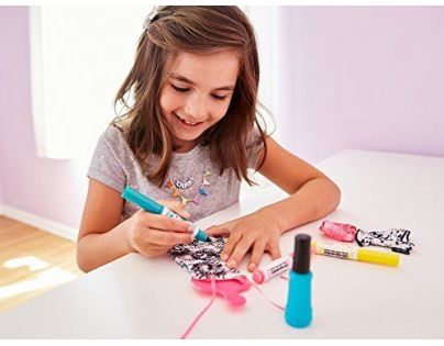 Mattel Barbie D.I.Y Crayola Batikování FPX13 zelený sprej