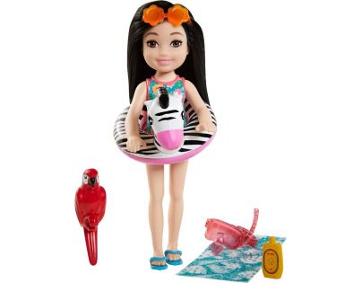 Mattel Barbie Dreamtopia Chelsea s doplňky na pláž černovláska