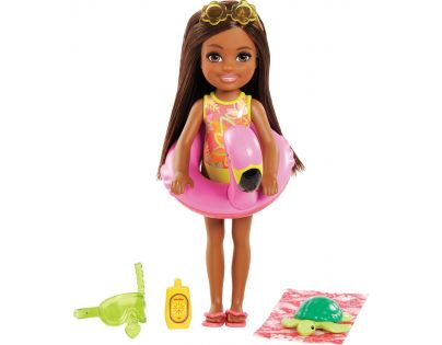 Mattel Barbie Dreamtopia Chelsea s doplnkami na pláž černoška