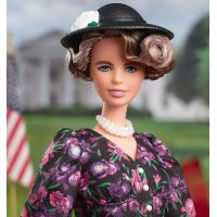 Mattel Barbie inšpirujúce ženy Eleanor Roosevelt 6