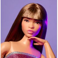Mattel Barbie Looks brunetka v ružových mini šatách 4