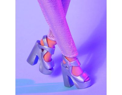 Mattel Barbie Looks s krátkymi vlasmi v ružovom outfite - Poškodený obal