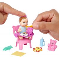 Mattel Barbie bábätko herné set s jídelní židličkou 3
