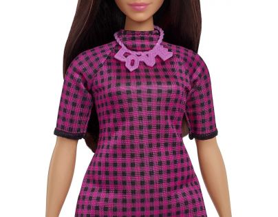 Mattel Barbie modelka čiernoružové kockované šaty