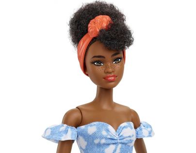 Mattel Barbie modelka džínsové šaty HBV17