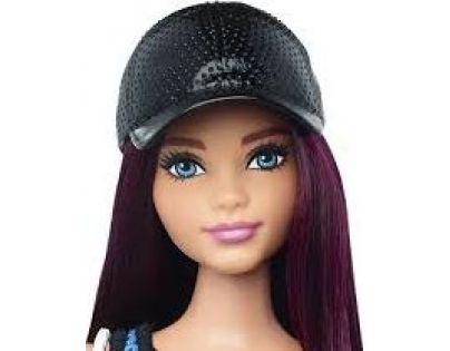 Mattel Barbie modelka s oblečky a doplňky 38