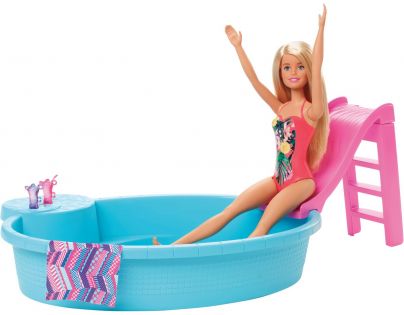 Mattel Barbie bábika a bazén