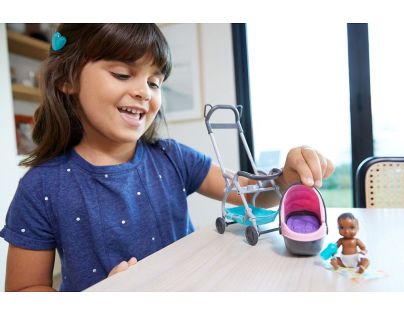 Mattel Barbie příběh z deníku chůvy miminko růžový kočárek