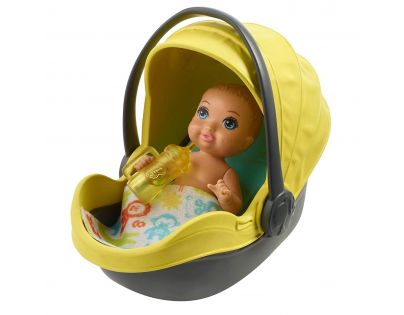 Mattel Barbie příběh z deníku chůvy miminko žlutý kočár