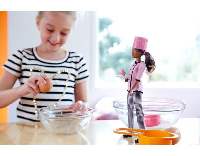Mattel  Barbie první povolání Cukrářka