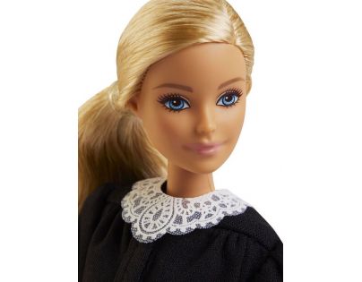 Mattel Barbie sudkyňa beloška