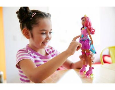 Mattel Bábika Barbie Vo svete hier Hracie kamarátka