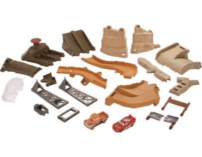 Mattel Cars 3 filmový herní set Půlnoční závod