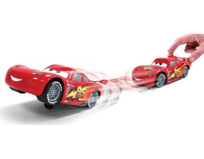 Mattel Cars natahovací autíčko červený
