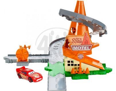 Mattel Cars Set Kardanová Lhota - Cozy Cone Spiral Rampway