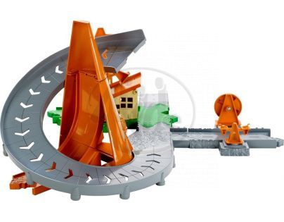 Mattel Cars Set Kardanová Lhota - Cozy Cone Spiral Rampway