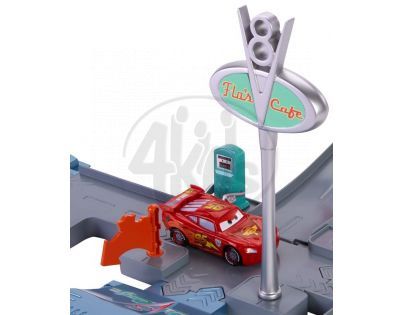 Mattel Cars Set Kardanová Lhota - Flo's V8