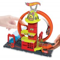 Mattel Hot Wheels City Super Hasičská stanica so slučkou 3