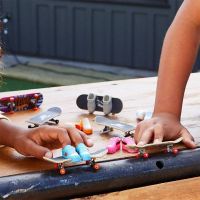 Mattel Hot Wheels fingerboard a boty HGT46 Grip and Grind 5