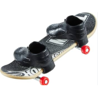 Mattel Hot Wheels fingerboard a topánky 10,5 cm Venom 3