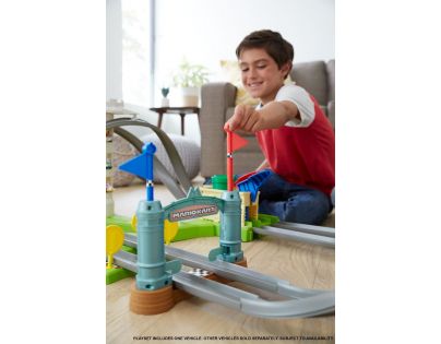 Mattel Hot Wheels Mario Kart dvojitý závodný okruh