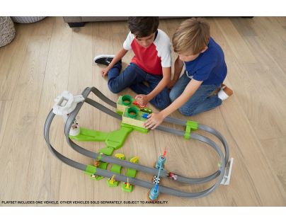Mattel Hot Wheels Mario Kart dvojitý závodný okruh