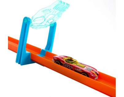 Mattel Hot Wheels Track Builder balenie dráh so závodnými doplnkami